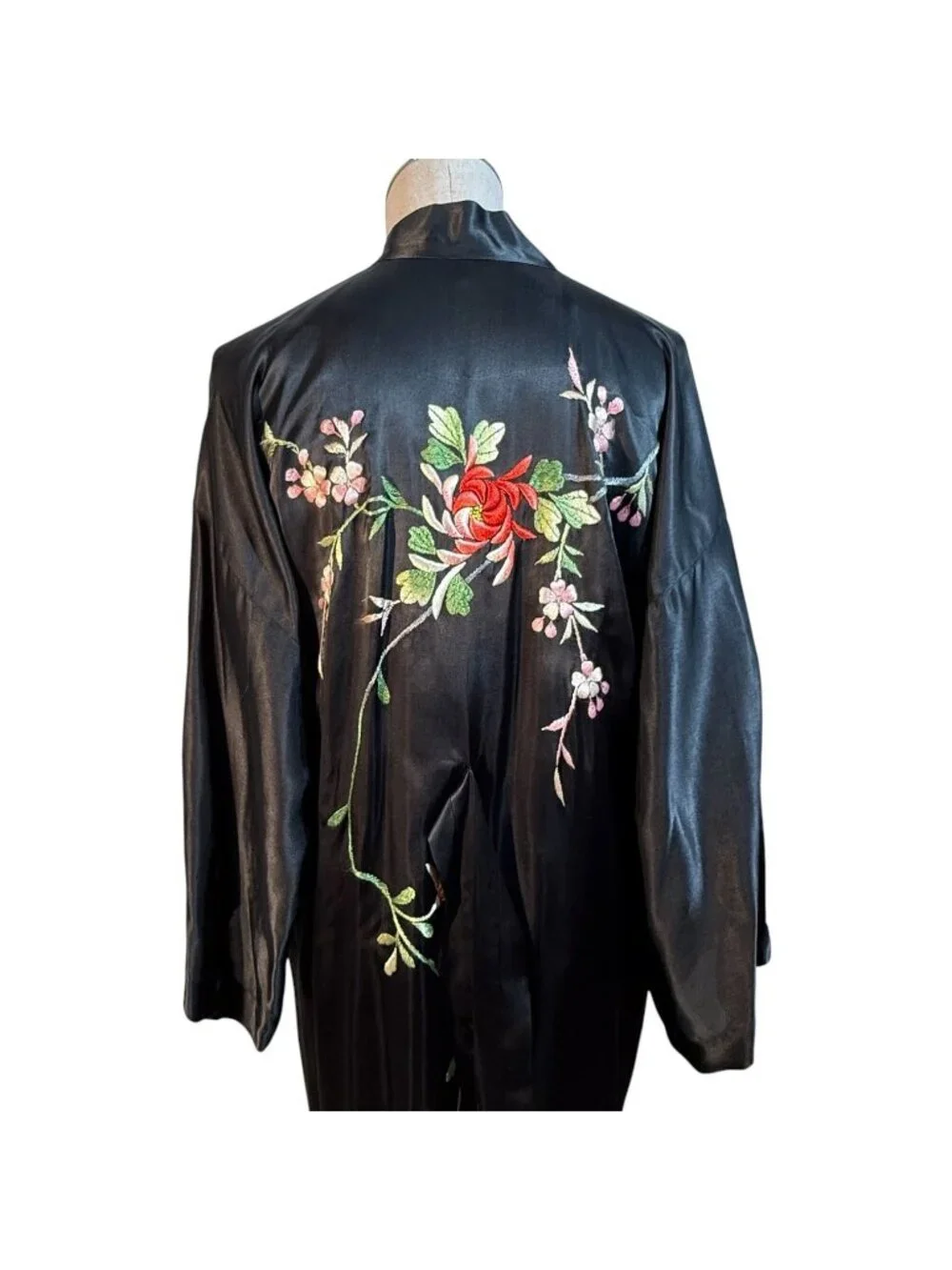 Vintage Black Satin Embroidered Floral Kimono Robe Belt Waist Asian - Picture 2 of 8